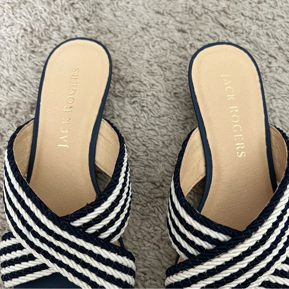 Women’s Jack Rogers blue striped slip on Dolphin mini wedges size 8.5 - Picture 2 of 7